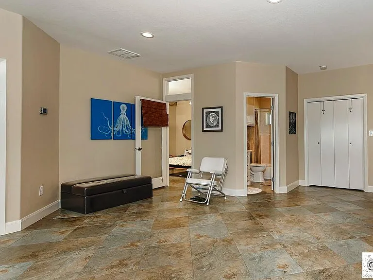 3731 Bayshore Dr — Photo 5