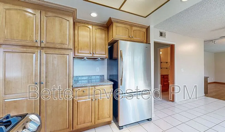 848 Sprucewood Ct — Photo 19