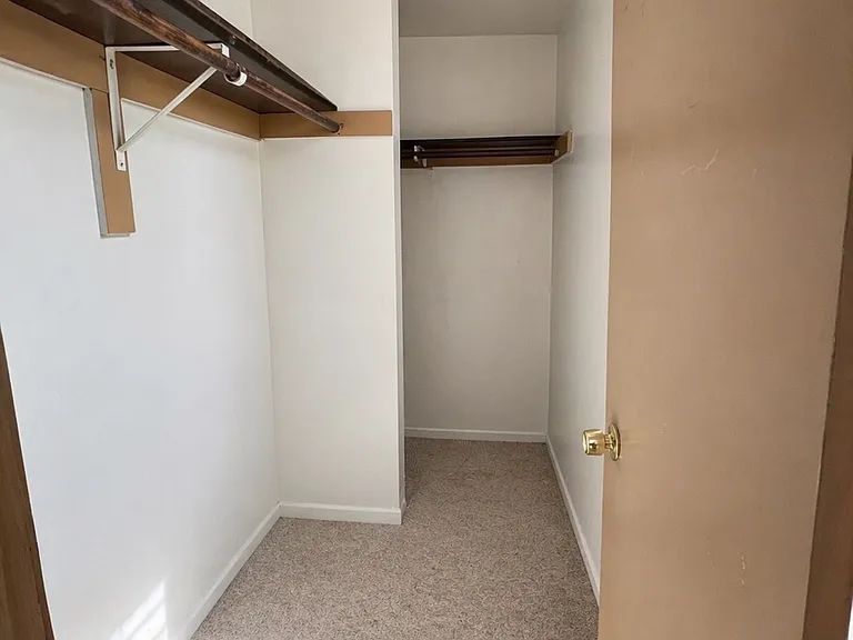 54 W Summerset Ln — Photo 6