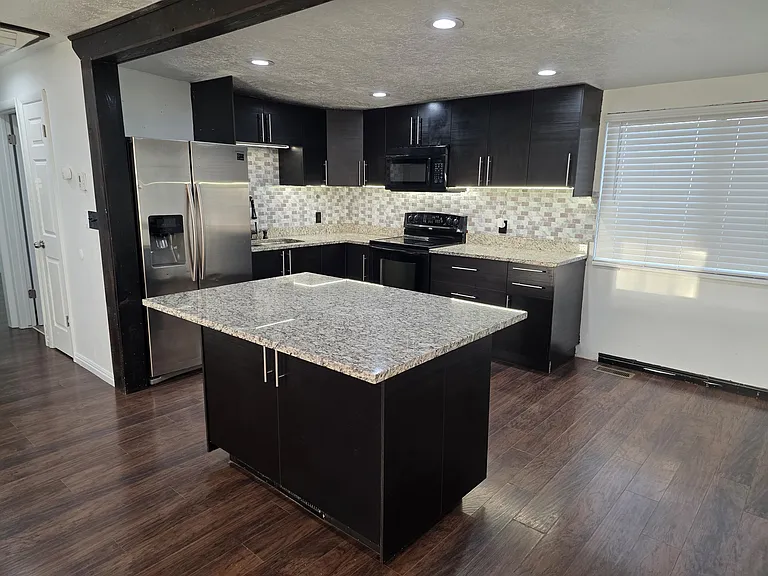 7941 S 3620 W — Photo 11