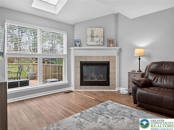 4th image of 545 Wild Mint Ln