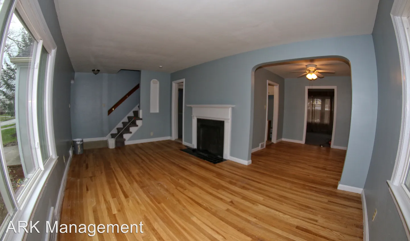 1374 Winston Rd photo 1