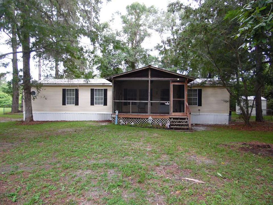 1st image of 76 Crystal Ln