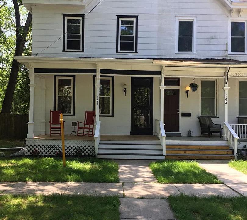 2nd image of 106 E Elm St