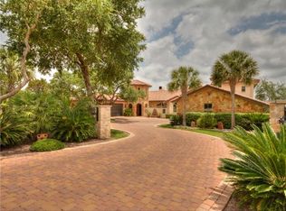 406 Hurst Creek Rd, Lakeway, TX 78734