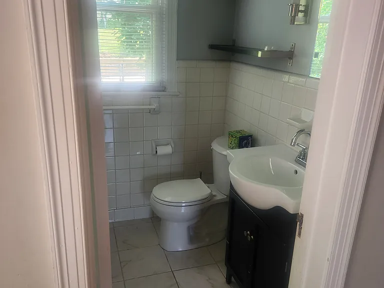 12 Walnut St NW — Photo 5