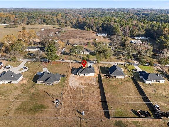 3rd image of 3078 County Road 326 E