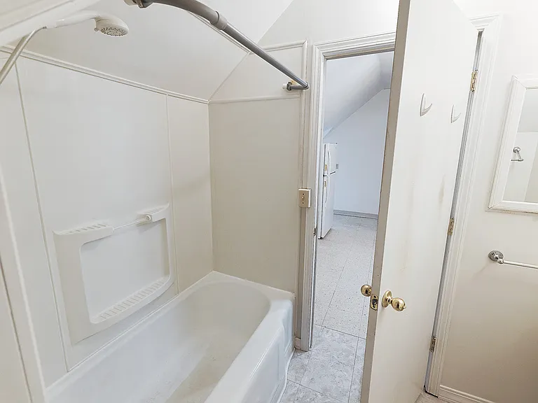1745 E St #3 — Photo 16