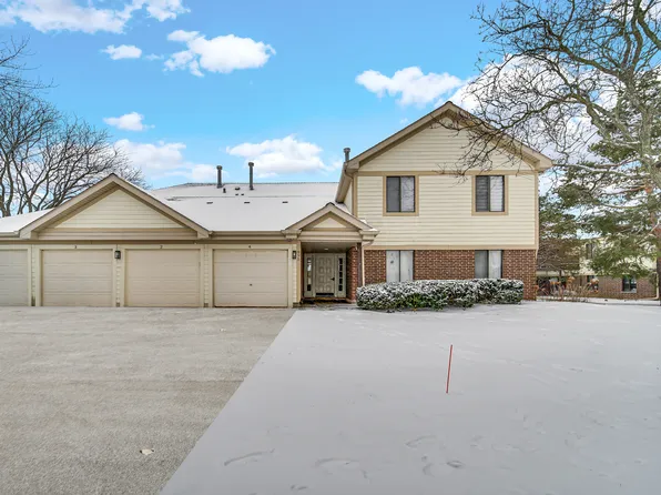 895 E Coach Rd #17322, Palatine, IL 60074