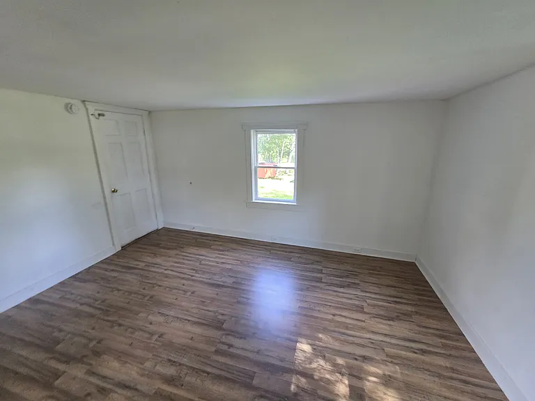 16 Swan Ln #A — Photo 4