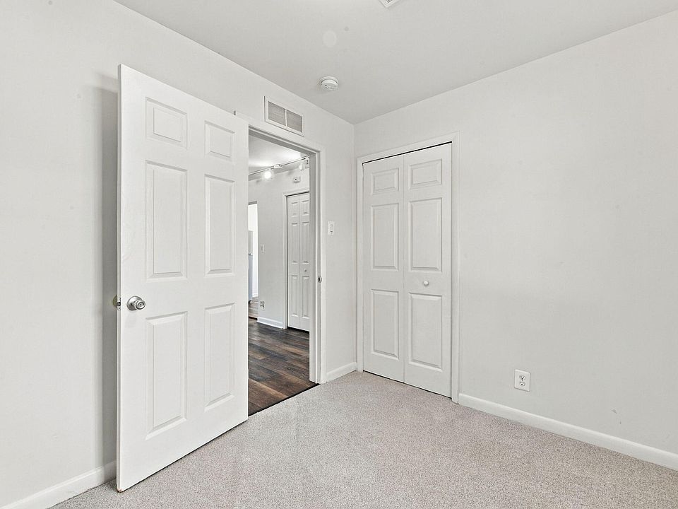 118 Dekalb St, photo 9