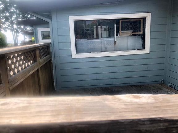 4th image of 23923 E Cliff Dr