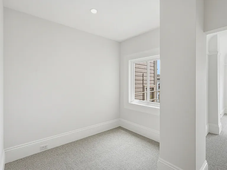 2998 Pacific Ave — Photo 59