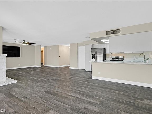 4th image of 808 Vermillion Dr
