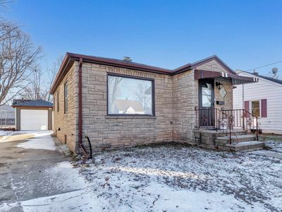 1530 Smith St, Green Bay, WI, 54302
