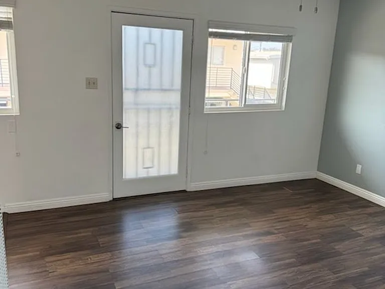 21013 Reynolds Dr — Photo 1
