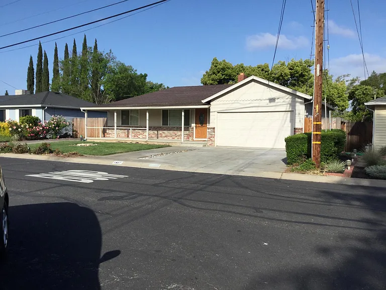 Maria Ave — Photo 2