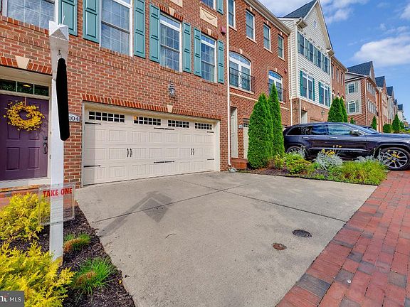 4th image of 15104 N Berwick Ln