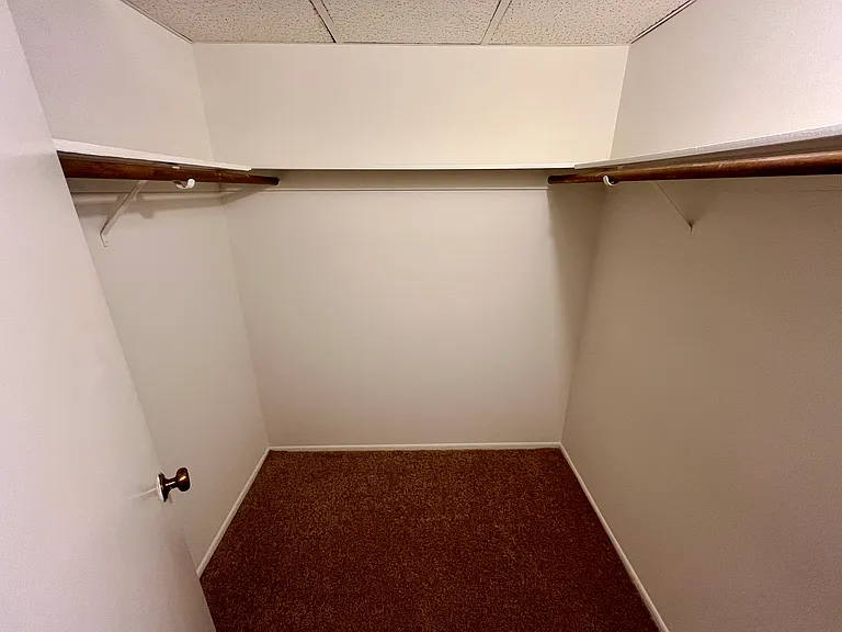 4901 Whitsett Ave #206 — Photo 18