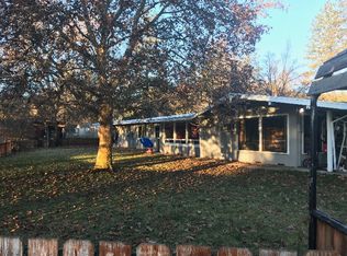 212 Walters Ln, Yreka, CA 96097