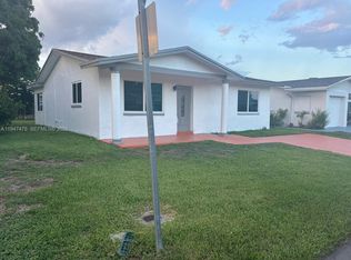 4715 NW 44th St, Tamarac, FL 33319