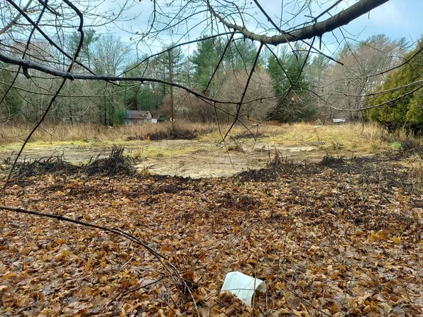 16 Cross St, Plympton, MA 02367