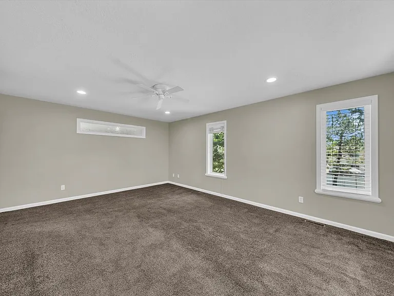 685 E Union Pines Ct — Photo 12