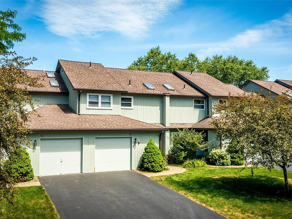 21 Pond Dr W