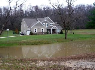 21 Black Oak St, Mineral Wells, WV 26150