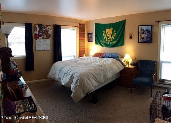 5th image of 265 Aspen Dr