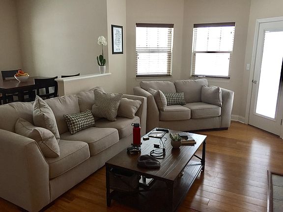 3rd image of 5 Equestrian Ln APT 9