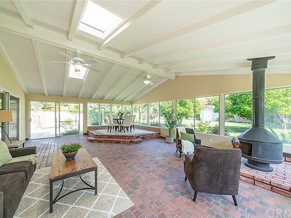 4th image of 15592 Garland Cir