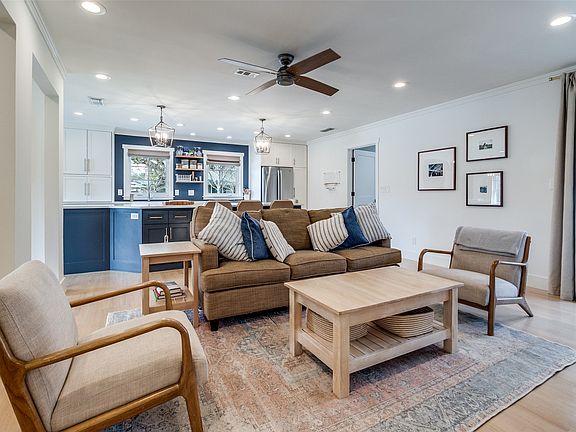 5th image of 6737 Ravendale Ln