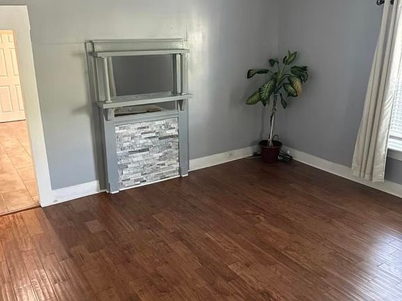 3rd image of 1510 Avenue J