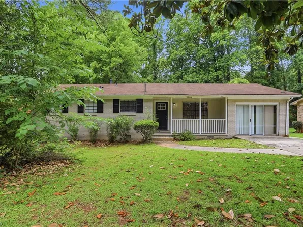 2749 Williamsburg Dr, Decatur, GA 30034