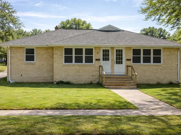 902/904 Zafke Street, Fort Atkinson, WI 53538