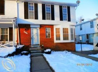 21670 Hidden Rivers Dr S #1, Southfield, MI 48075