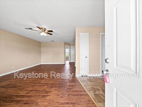 2nd image of 308 Thompsonville Ln APT 801