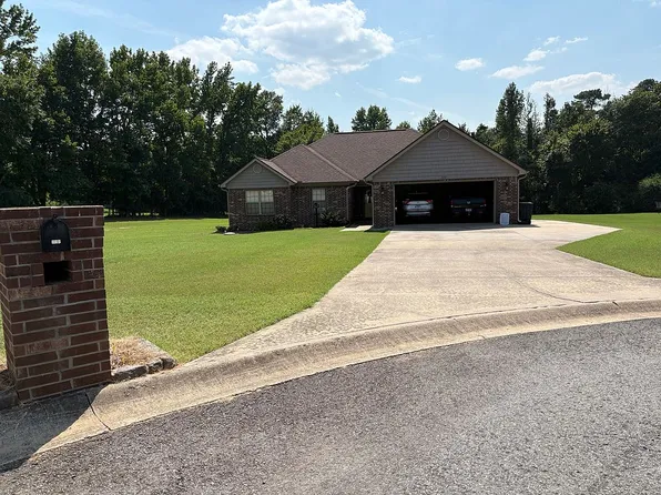 222 Castle Rd, Austin, AR 72007
