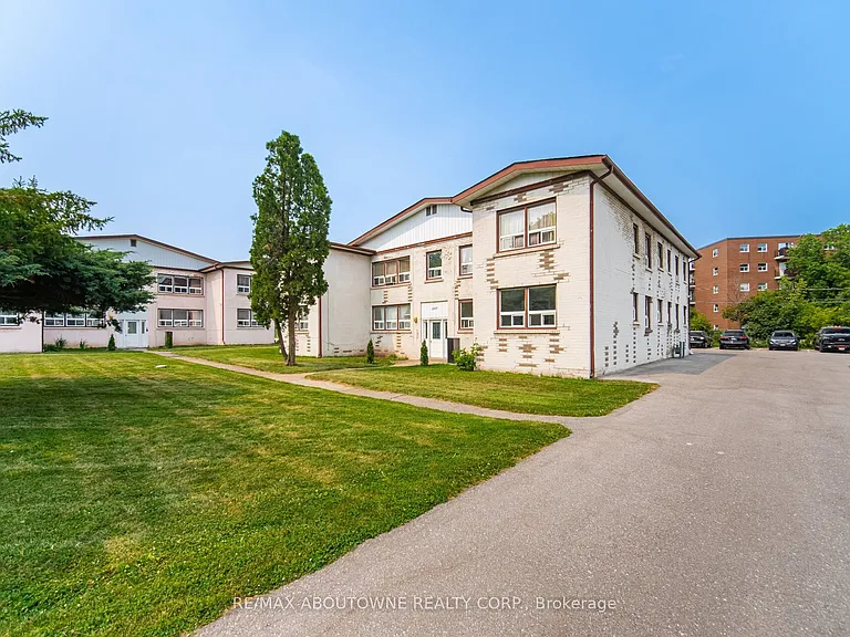 1037 Churchill Ave #1 — Photo 25
