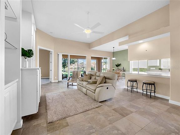 5th image of 11752 Eagle Ray Ln