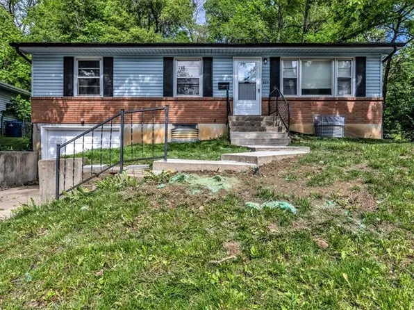 425 Maple St, Liberty, MO 64068