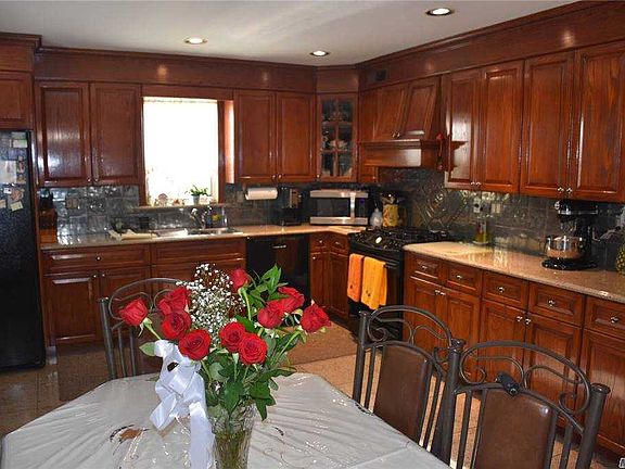 4th image of 21 Heather Ln