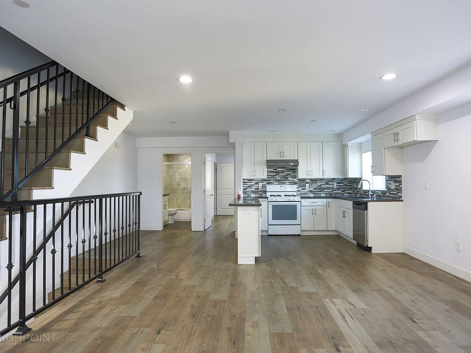 1st image of 3525 Siskiyou St #3525