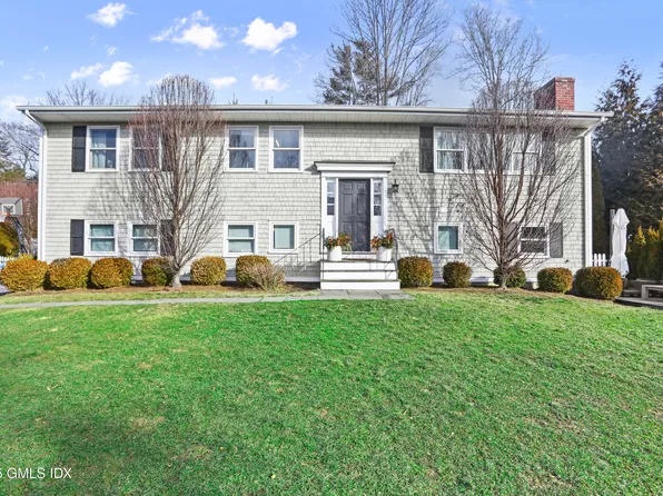 6 Meadowbank Rd, Old Greenwich, CT 06870