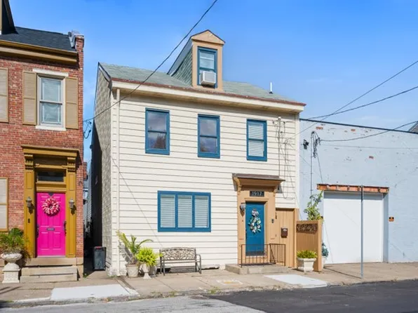 1917 Mary St S, Pittsburgh, PA 15203