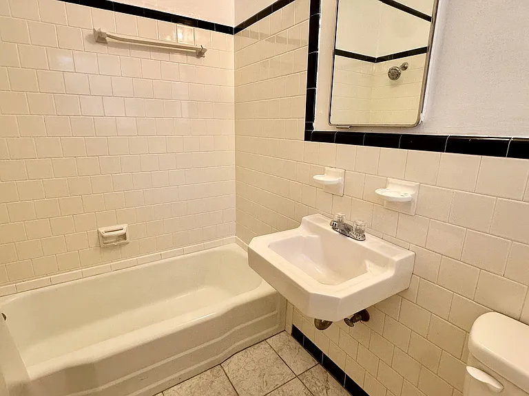 3 Ross Cir #3 — Photo 22