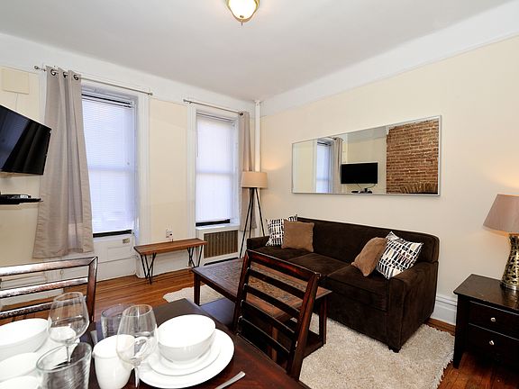 2nd image of 104 W 83rd St APT 2B