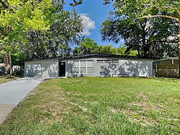 1st image of 1927 Orlean Dr