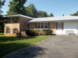 1034 Virginia Ln, Hull, GA 30646